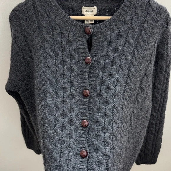 L.L. Bean Women’s Irish Wool Cardigan Gray Cable Knit Sweater Made In Ireland M - Picture 5 of 6